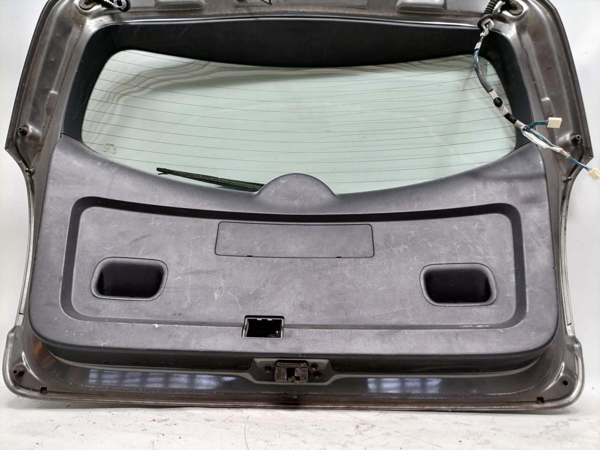 Toyota Corolla Verso original Heckklappe mit Heckscheibe Graumetallic 1C3 Bj.2004